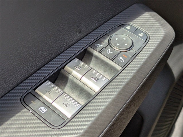 2025 Mitsubishi Outlander PHEV Base