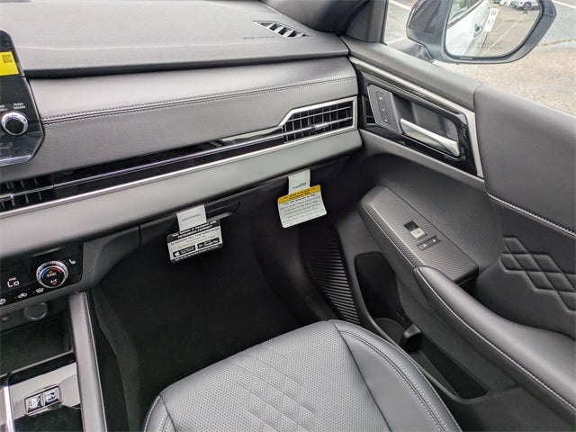 2025 Mitsubishi Outlander PHEV Base