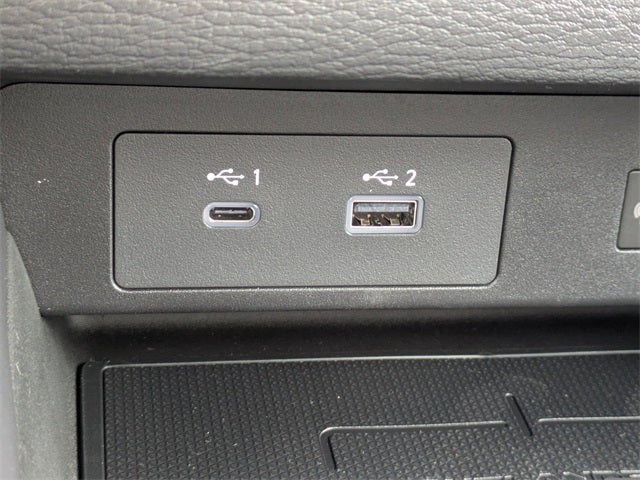 2025 Mitsubishi Outlander PHEV Base