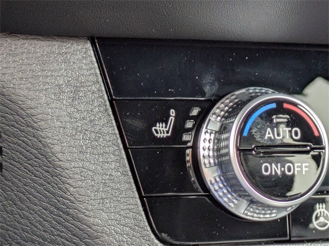 2025 Mitsubishi Outlander PHEV Base