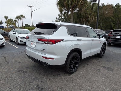 2025 Mitsubishi Outlander PHEV Base