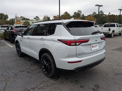 2025 Mitsubishi Outlander PHEV Base