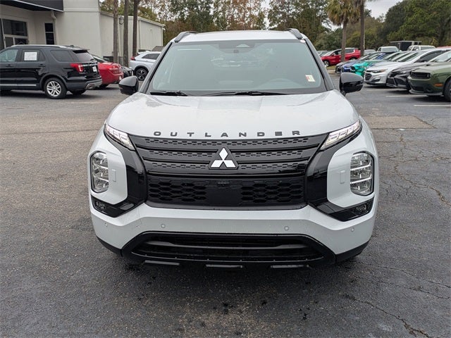 2025 Mitsubishi Outlander PHEV Base