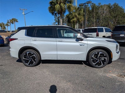 2025 Mitsubishi Outlander PHEV SEL