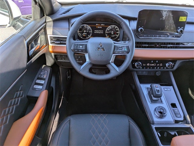 2025 Mitsubishi Outlander PHEV SEL