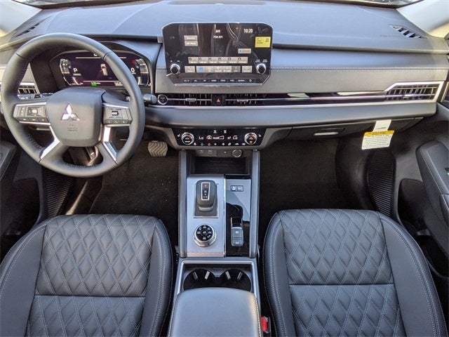 2025 Mitsubishi Outlander PHEV Base