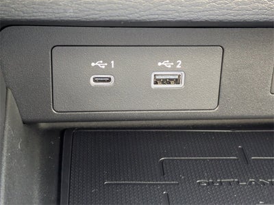 2025 Mitsubishi Outlander PHEV Base