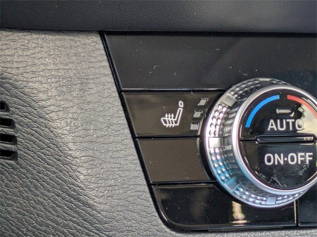 2025 Mitsubishi Outlander PHEV Base