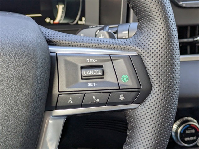 2025 Mitsubishi Outlander PHEV Base