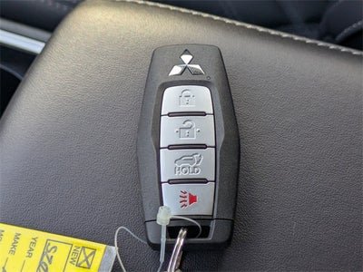 2025 Mitsubishi Outlander PHEV Base