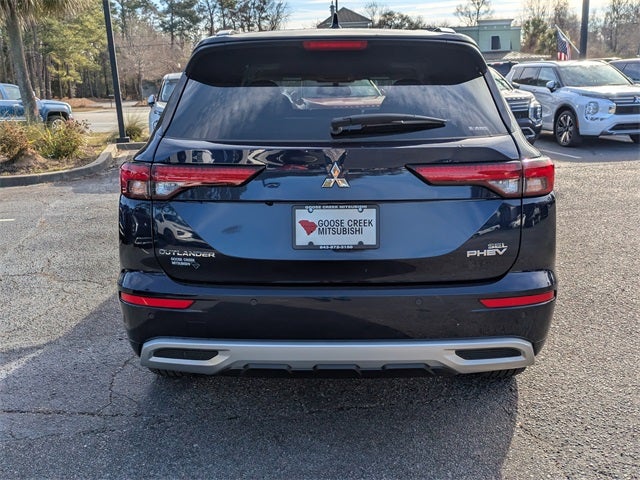 2025 Mitsubishi Outlander PHEV Base