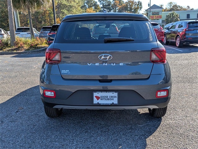 2026 Hyundai Venue SE