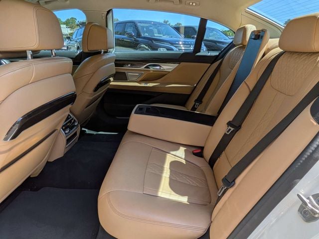 2022 BMW 7 Series 740i xDrive