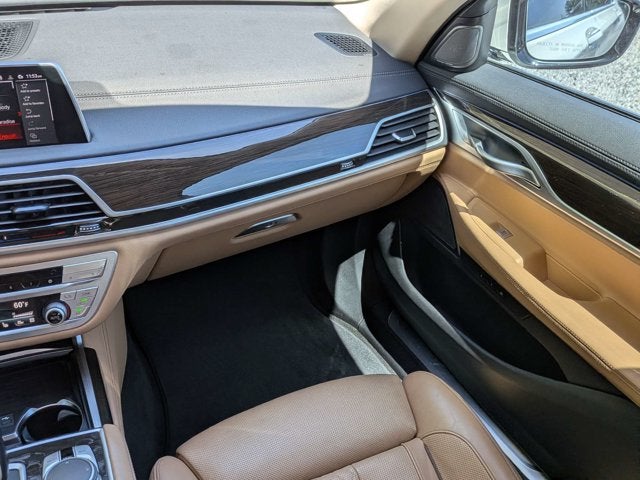 2022 BMW 7 Series 740i xDrive