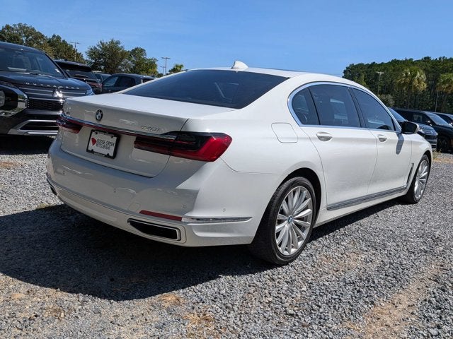 2022 BMW 7 Series 740i xDrive