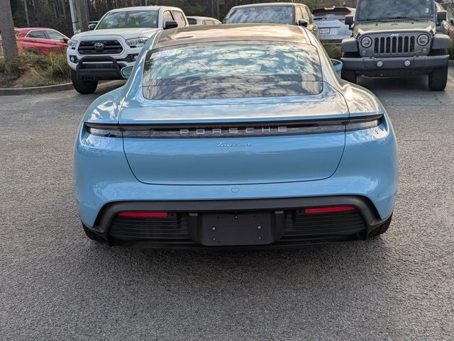 2022 Porsche Taycan Base