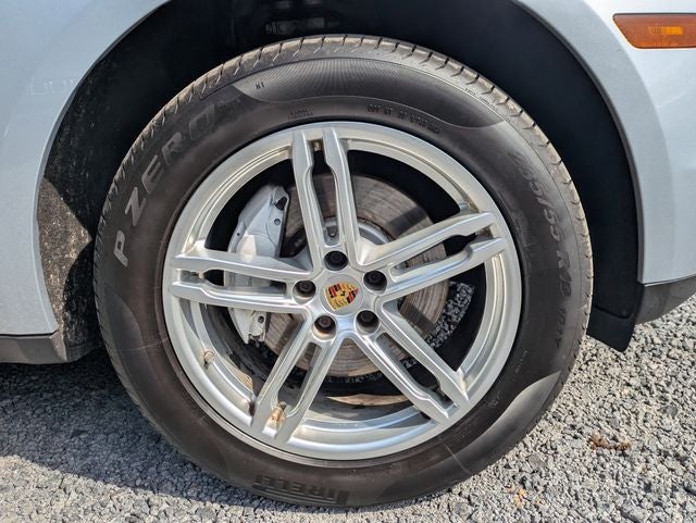 2017 Porsche Macan Base