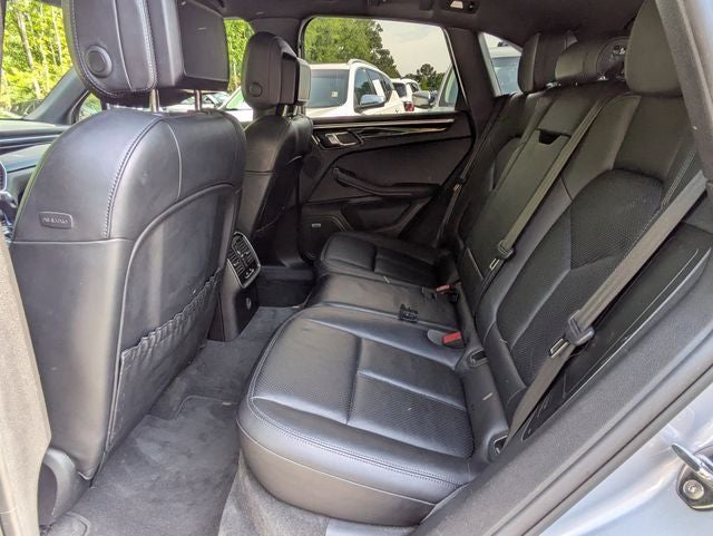 2017 Porsche Macan Base