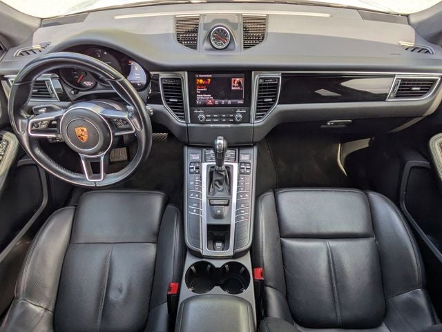 2017 Porsche Macan Base