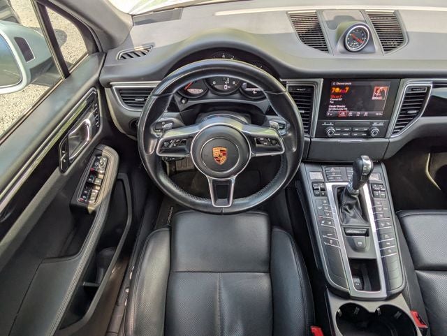 2017 Porsche Macan Base