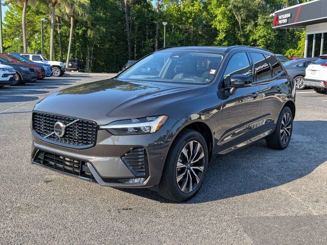 2024 Volvo XC60 B5 Plus Dark Theme